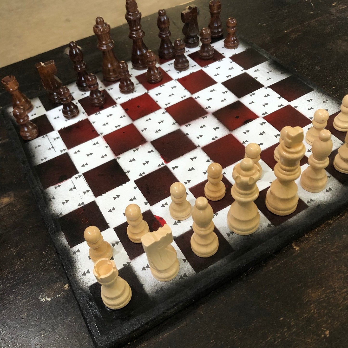 Scrapbook Chess Set - Arrow Red