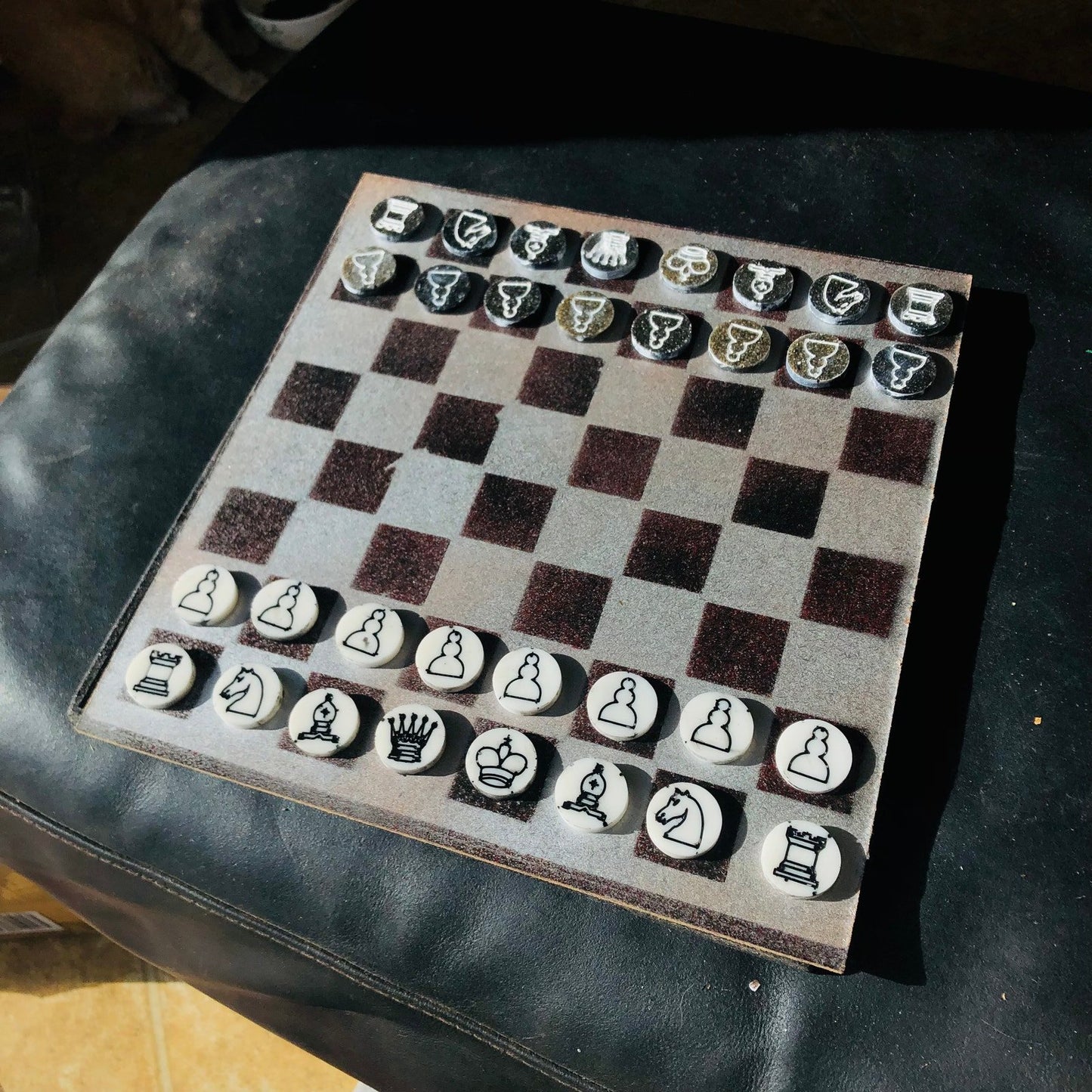 Chess Set - Simple Gray