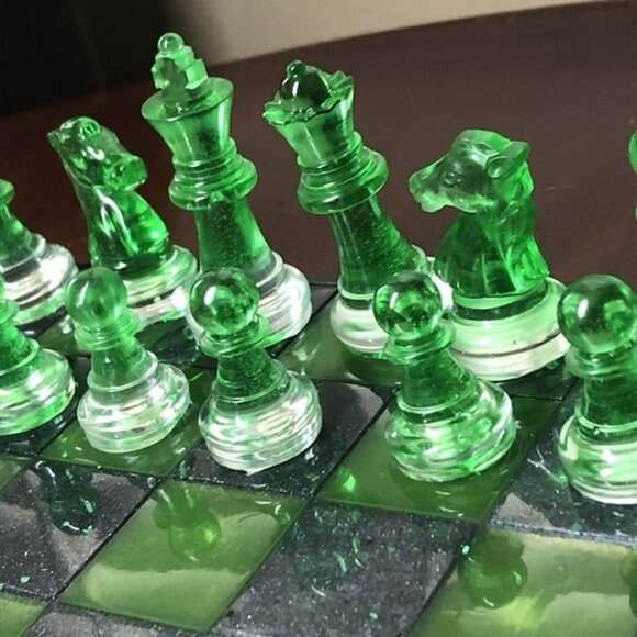 Handmade Resin Chess Set - Space Alien