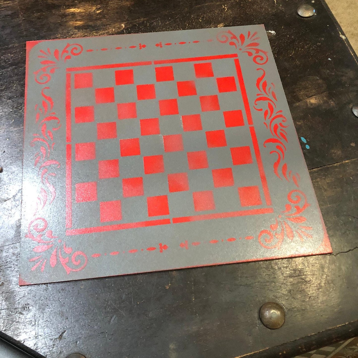 Chess Set - Gray & Red