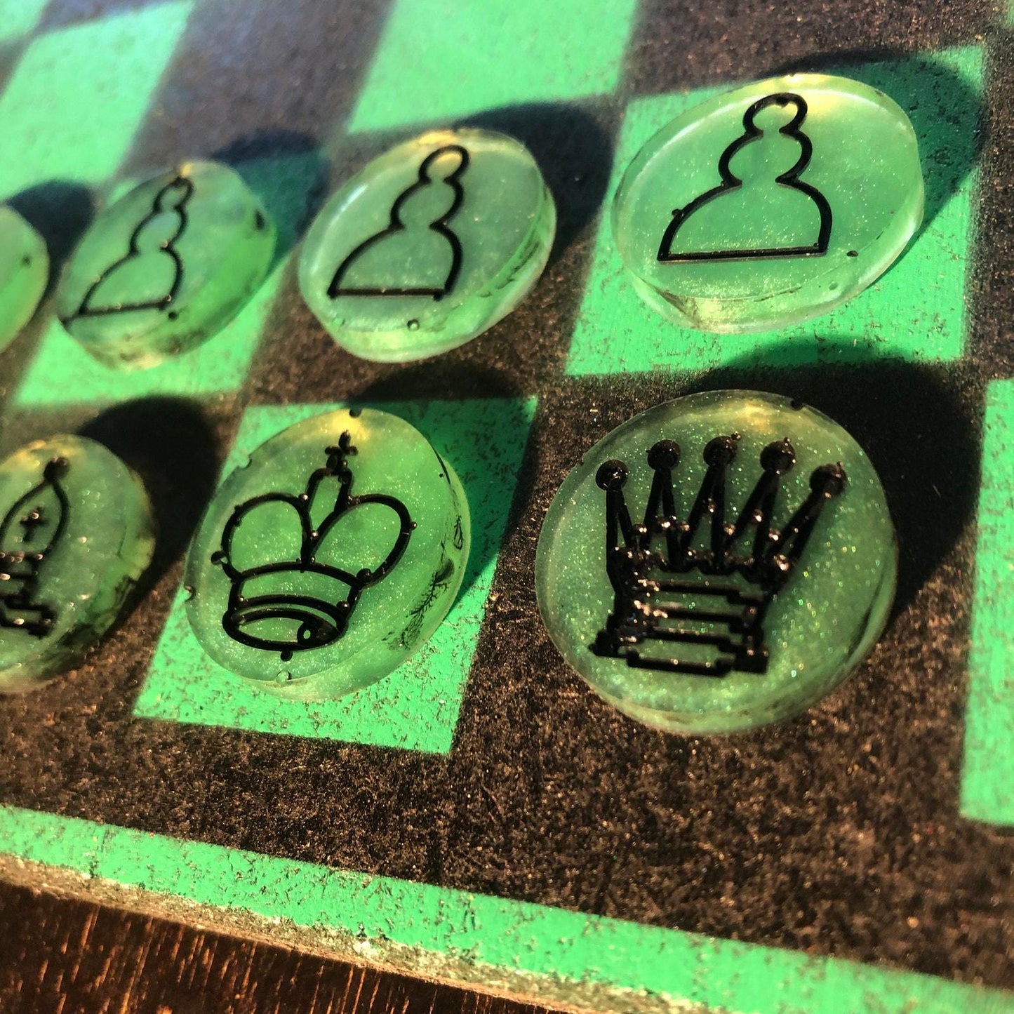 Chess Set - Green & Black (Resin Pieces)