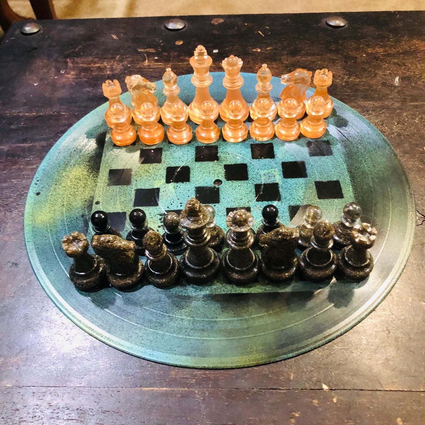 Vinyl Chess Set - Sea Moss Green (Resin Pieces)