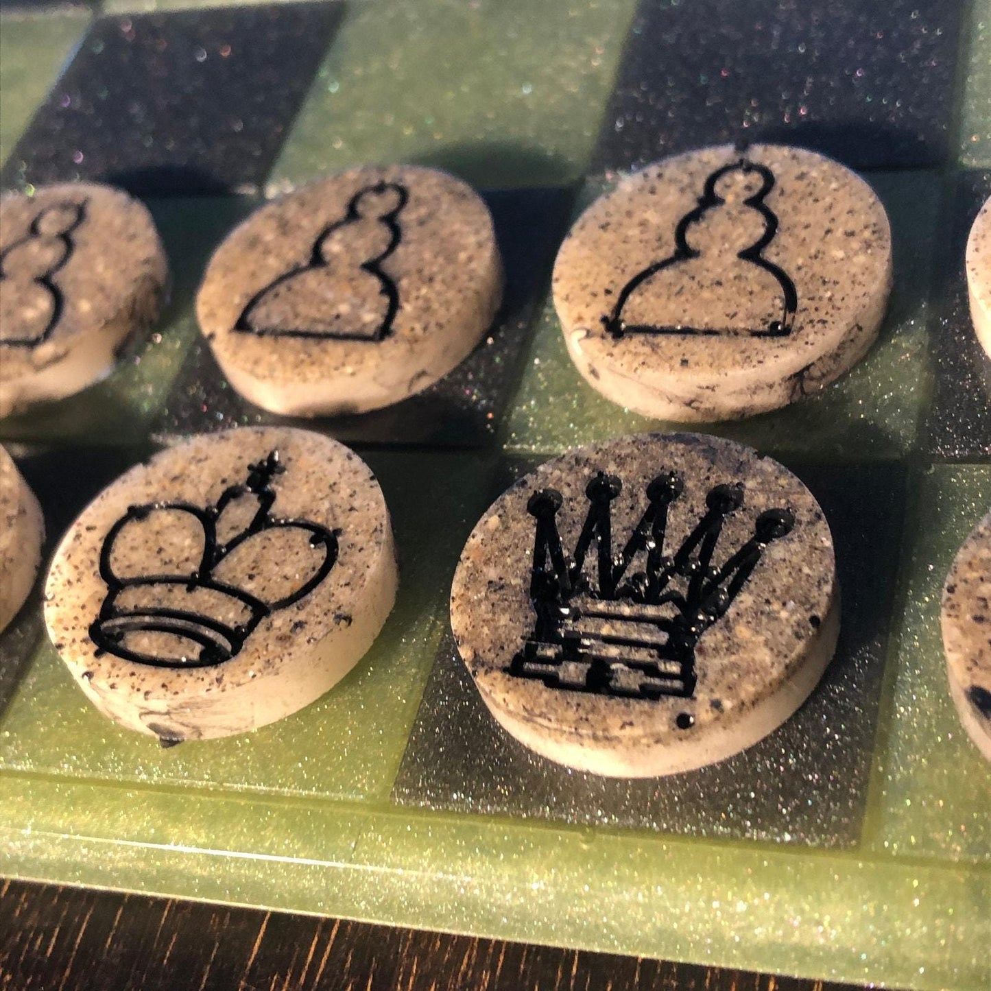 Handmade Resin Chess Set - Army Green