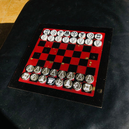 Chess Set - Red Sprinkled Gold