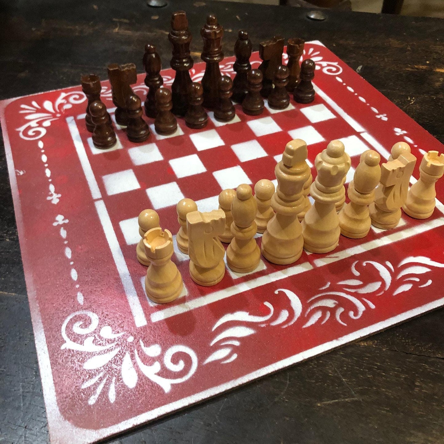 Chess Set - Simple Red & White