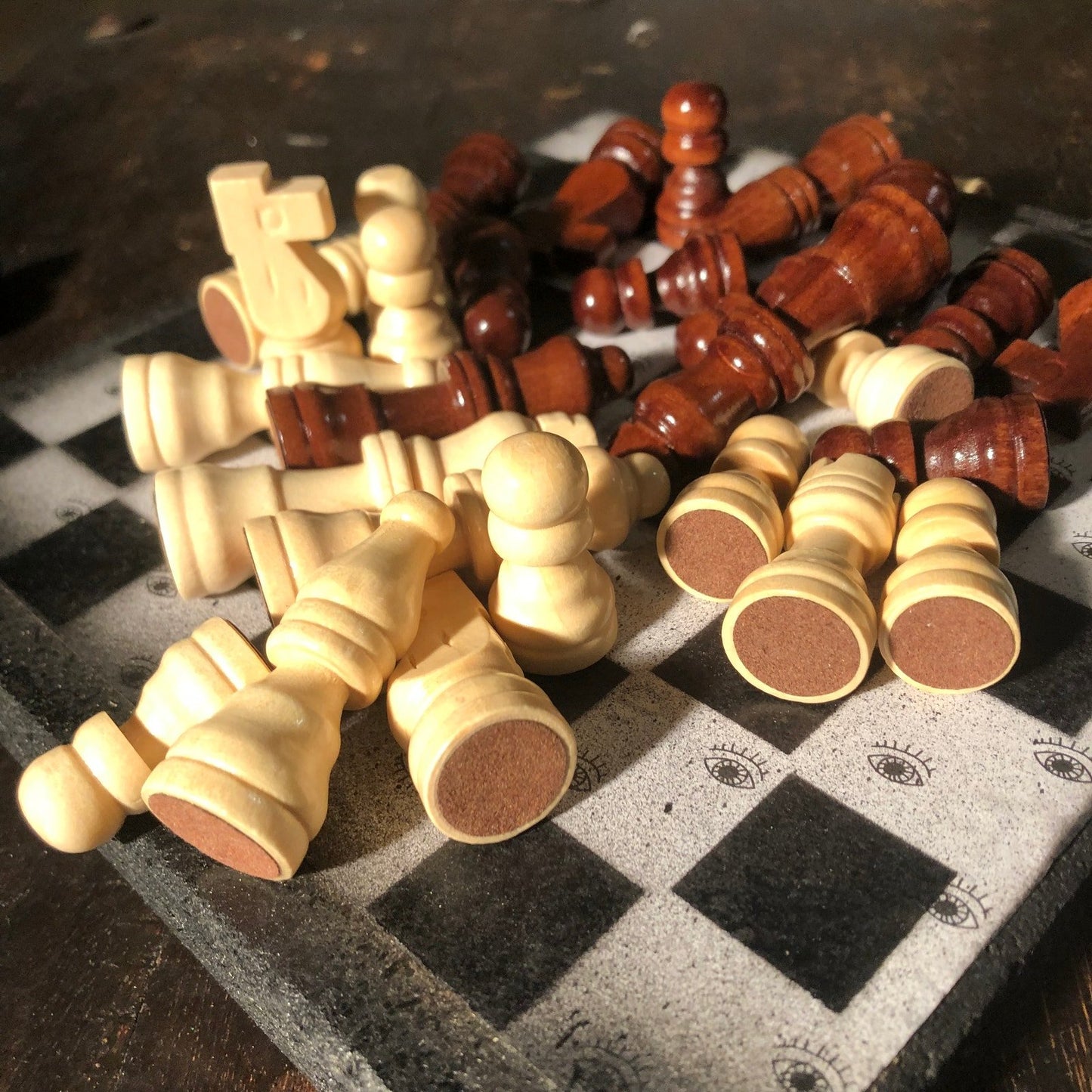 Scrapbook Chess Set - White Eyes