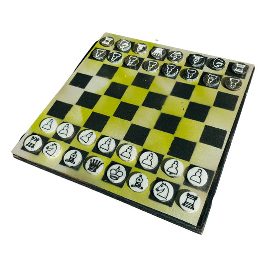 Chess Set - Forest yellow