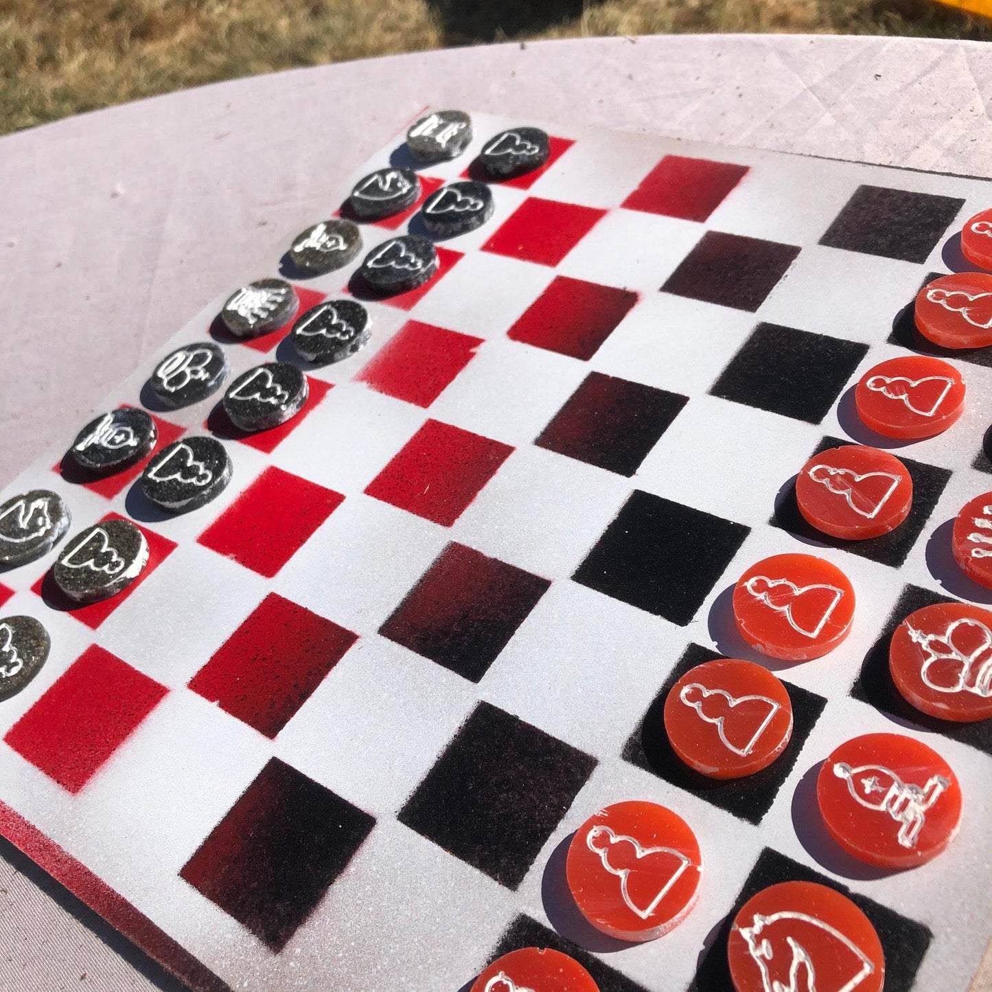 Chess Set - Prestigious Race Colors