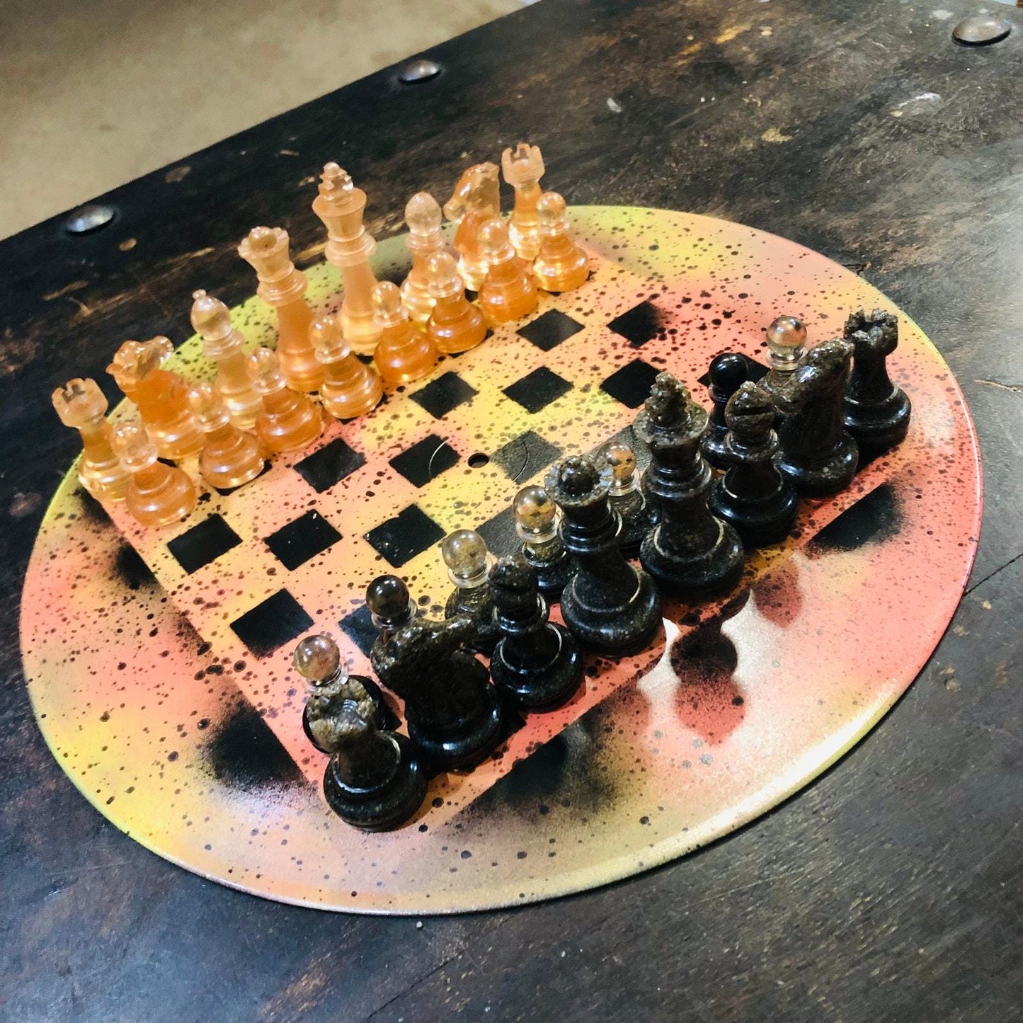 Vinyl Chess Set - Spotted Mango (Resin Pieces)