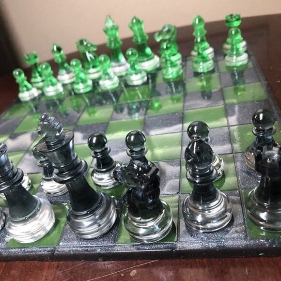Handmade Resin Chess Set - Space Alien