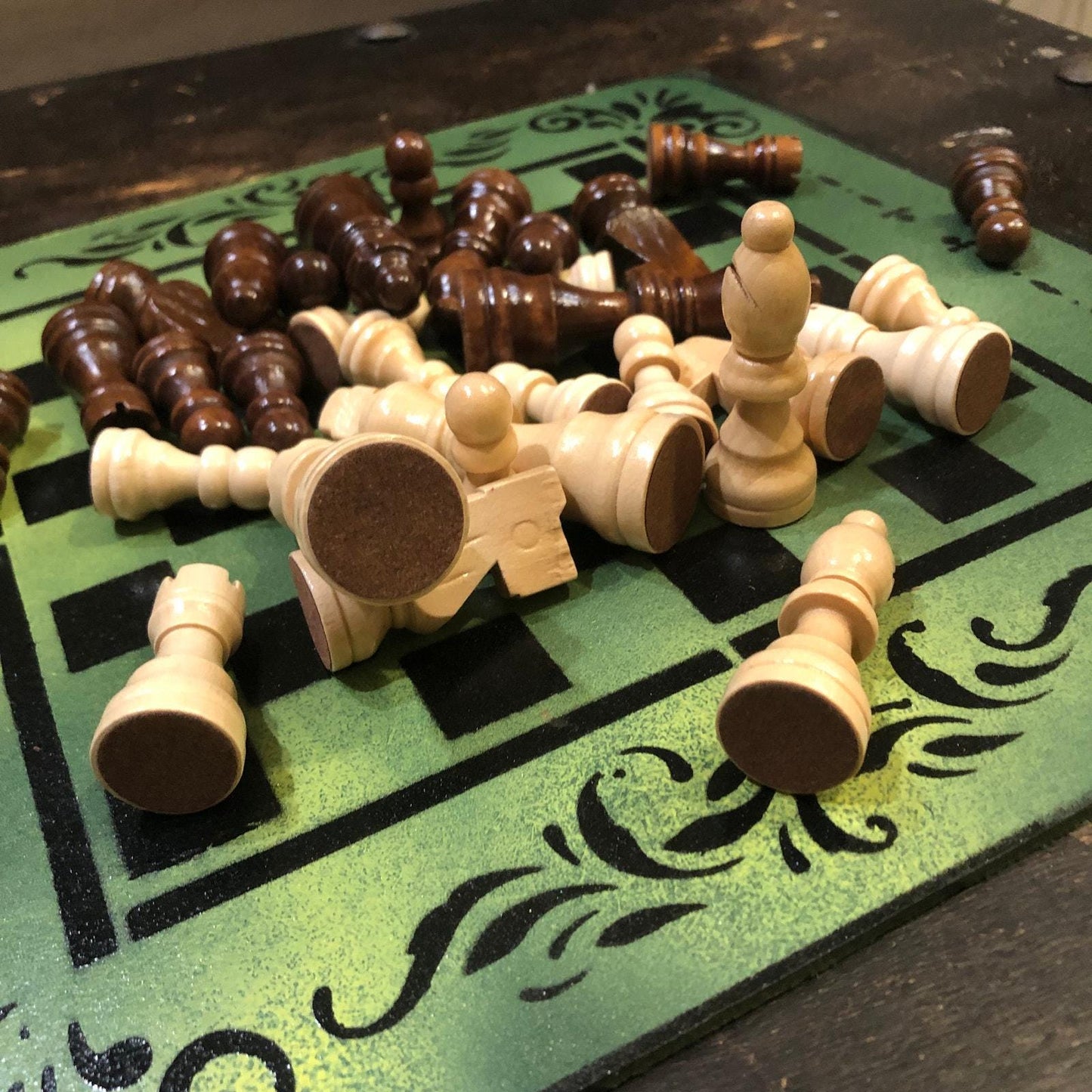 Chess Set - Green Lime Edition