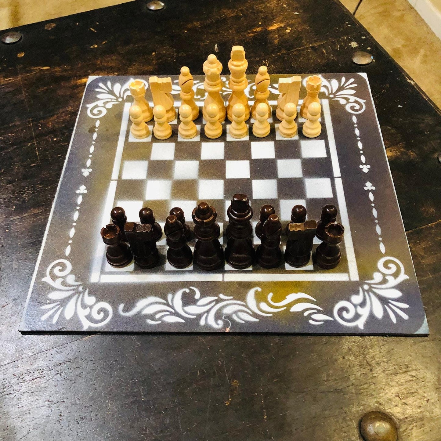 Chess Set - Amber Brown Deluxe