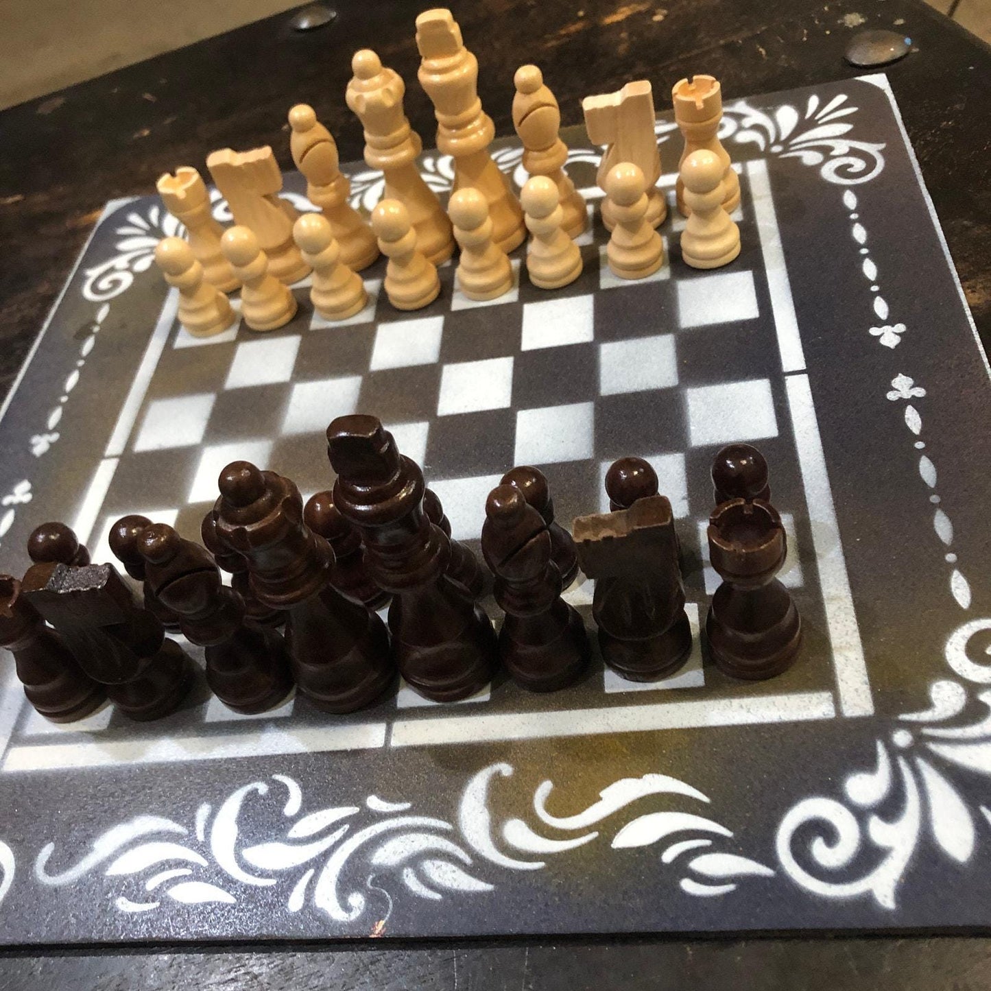 Chess Set - Amber Brown Deluxe