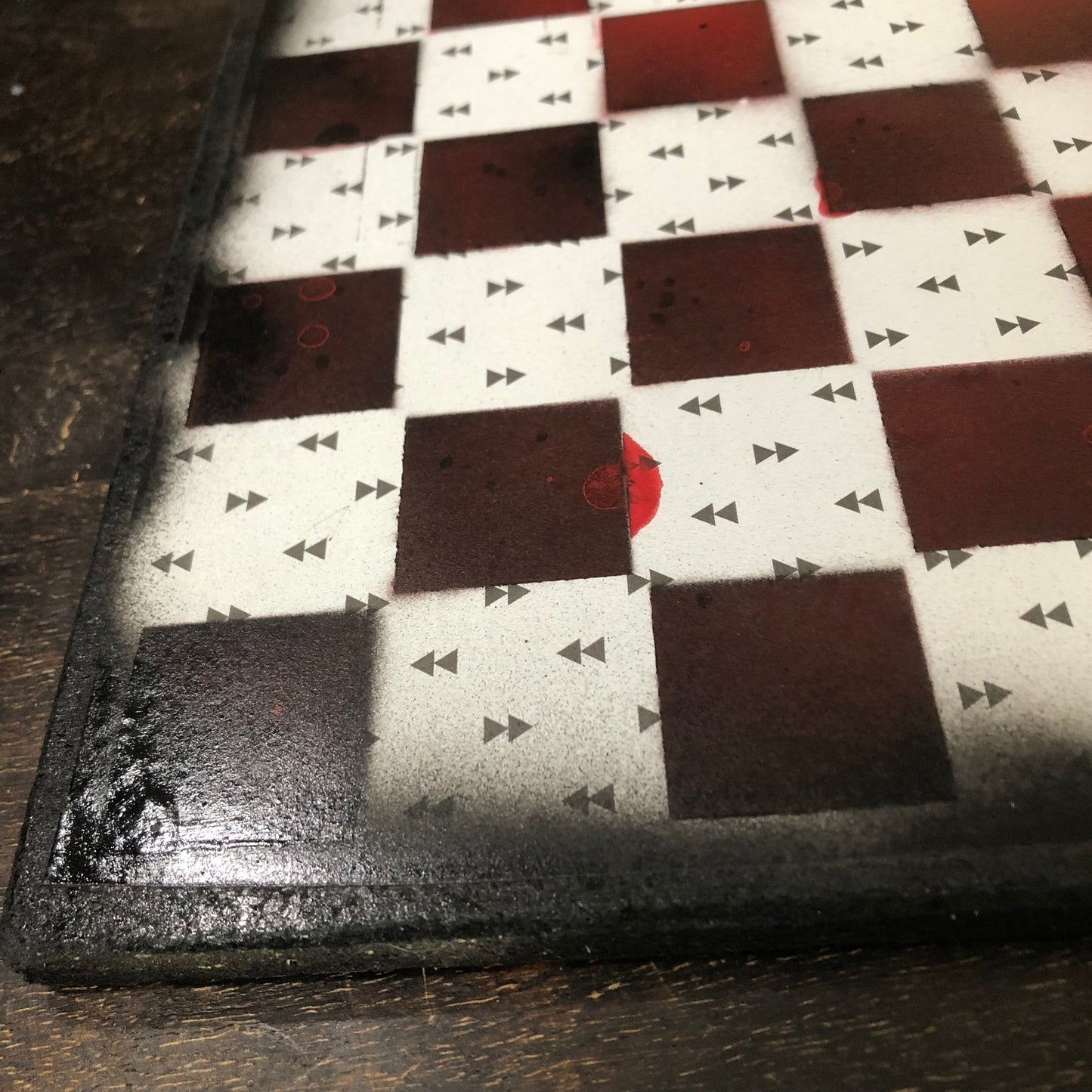 Scrapbook Chess Set - Arrow Red