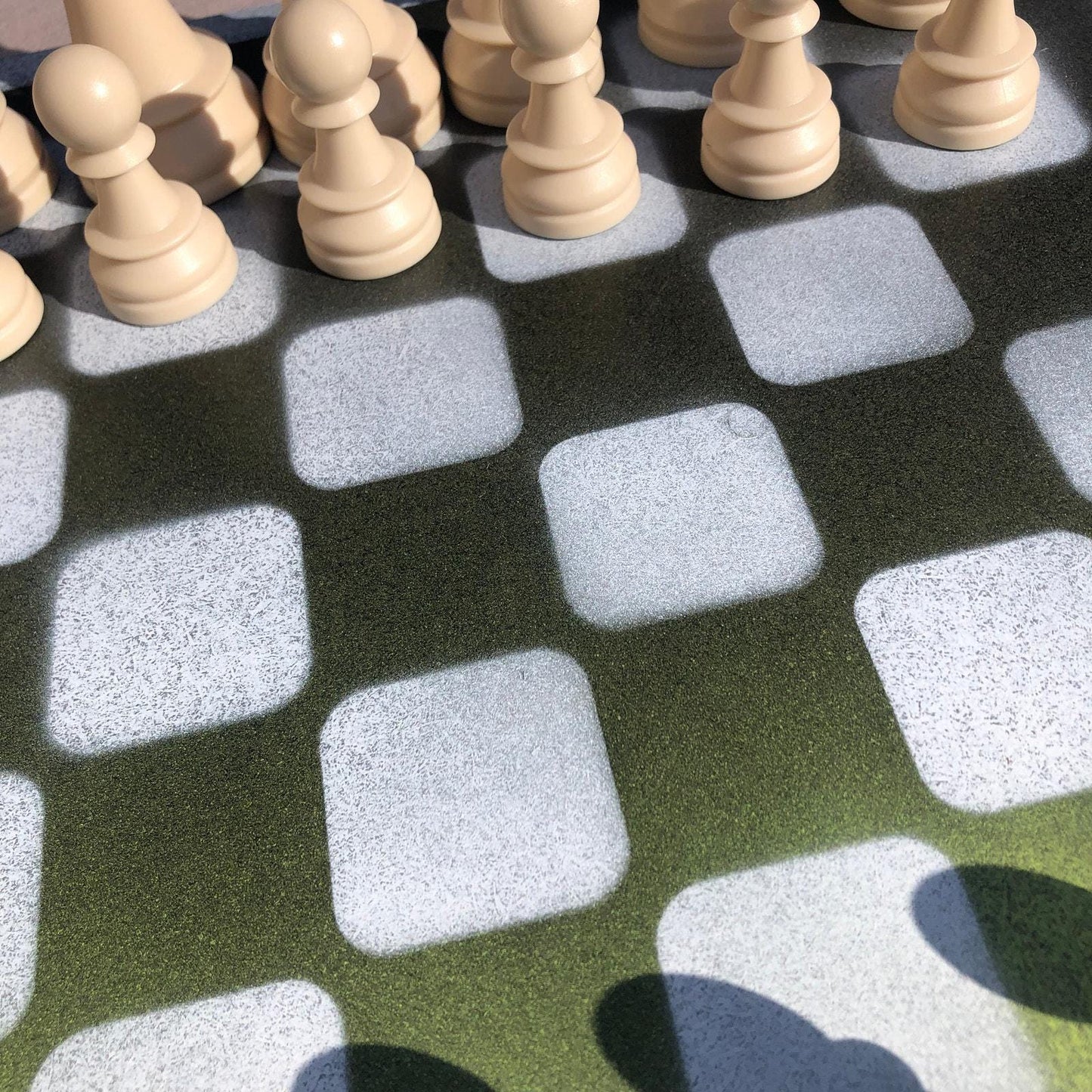 Large Chess Set - Green/Yellow & Black