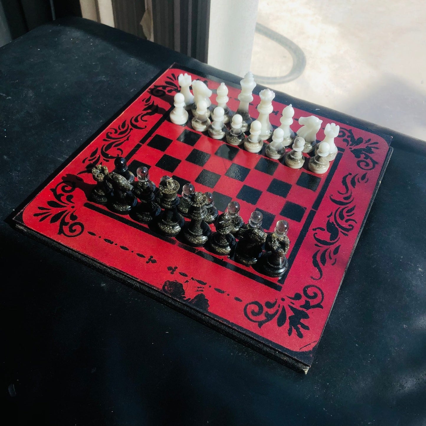 Chess Set - The King's Red