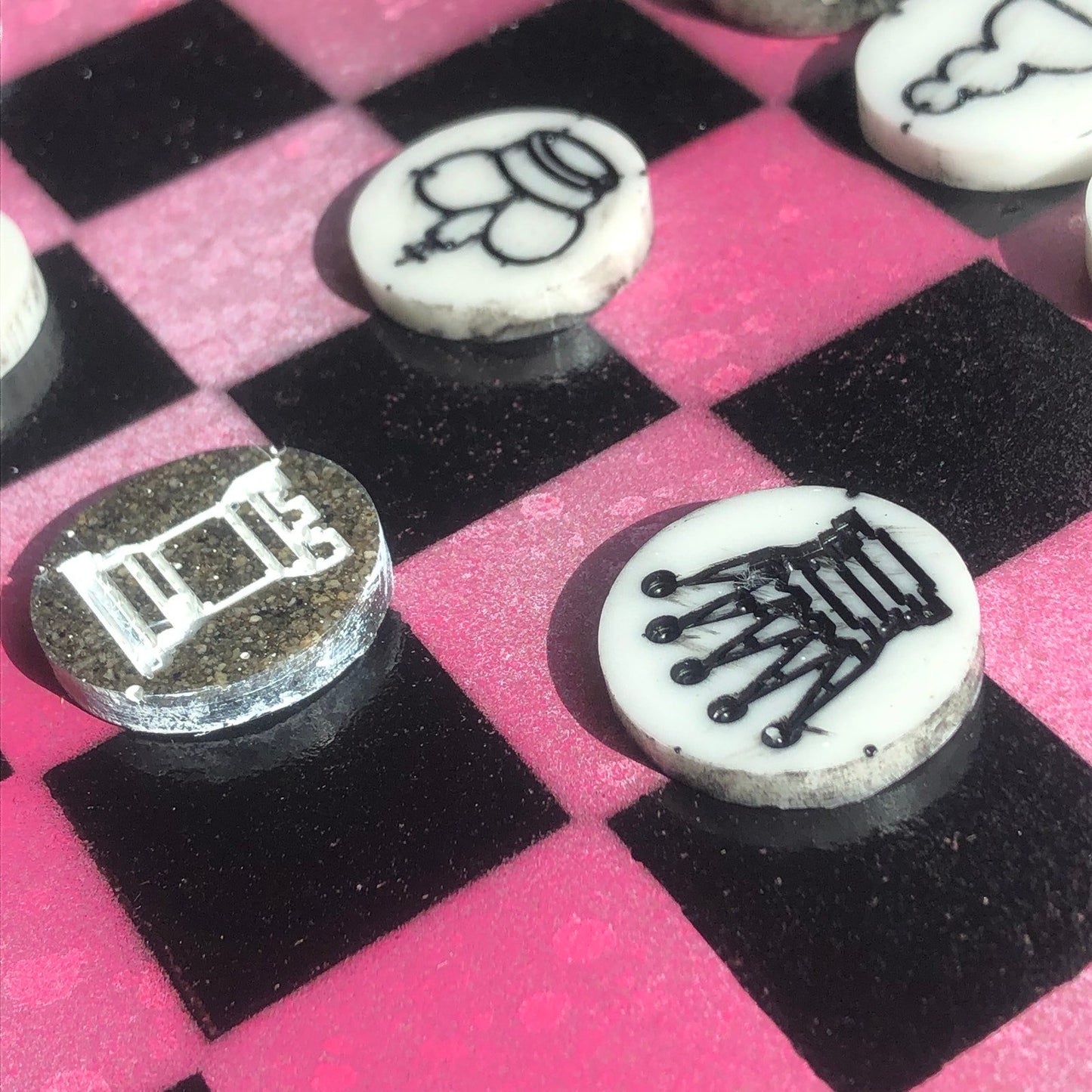 Chess Set - Simplified Pink