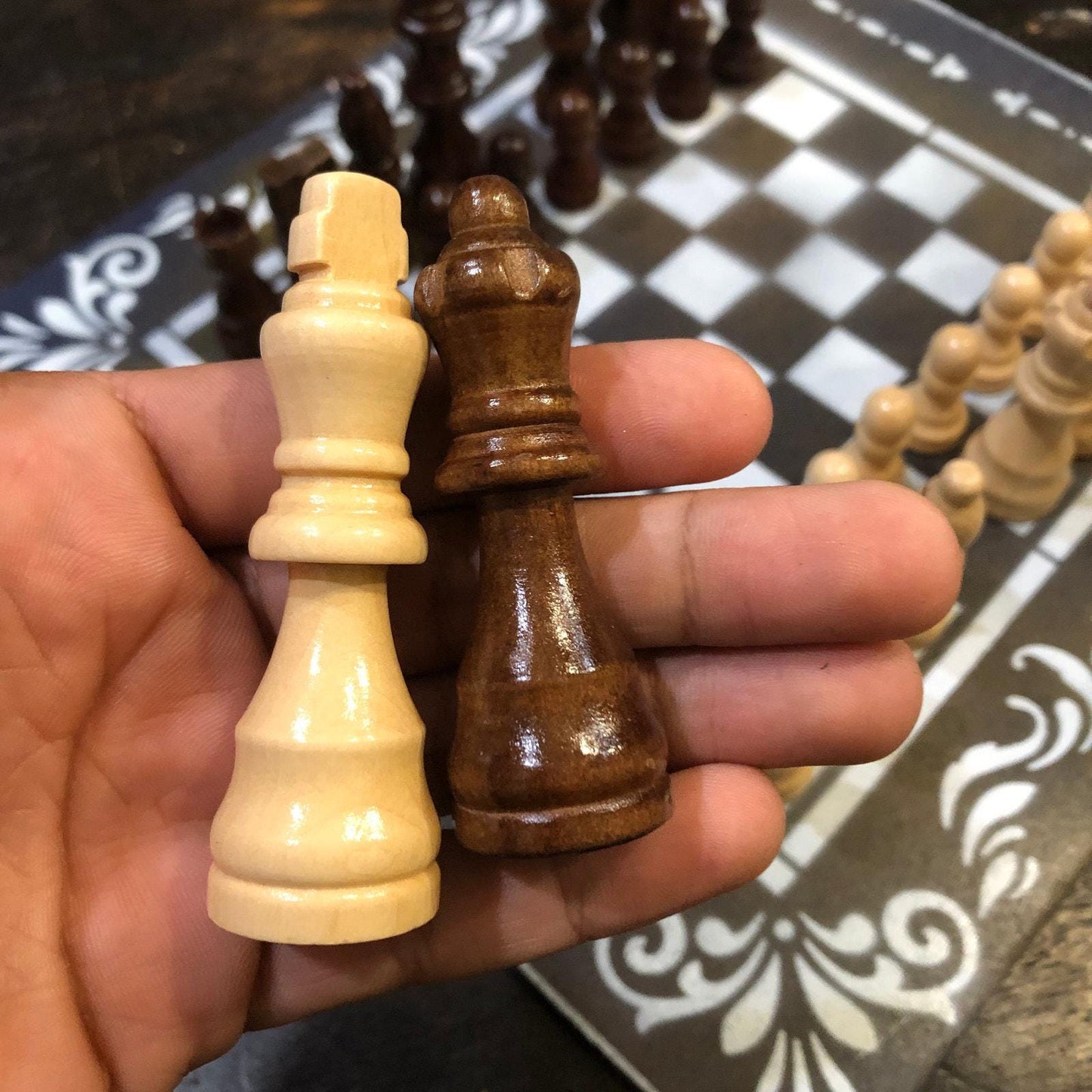 Chess Set - Amber Brown Deluxe