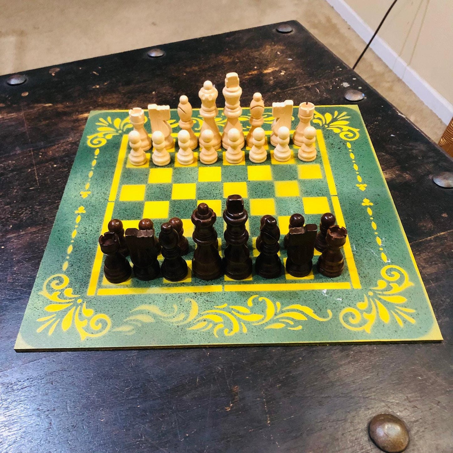 Chess Set - Royal Yellow Green