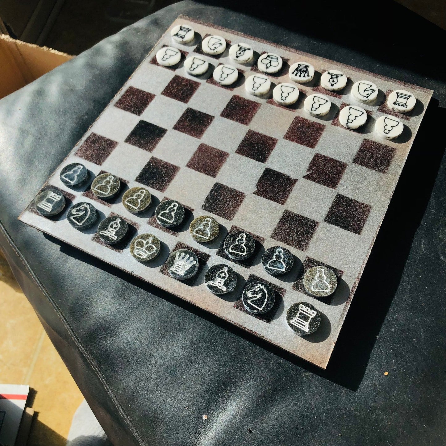 Chess Set - Simple Gray