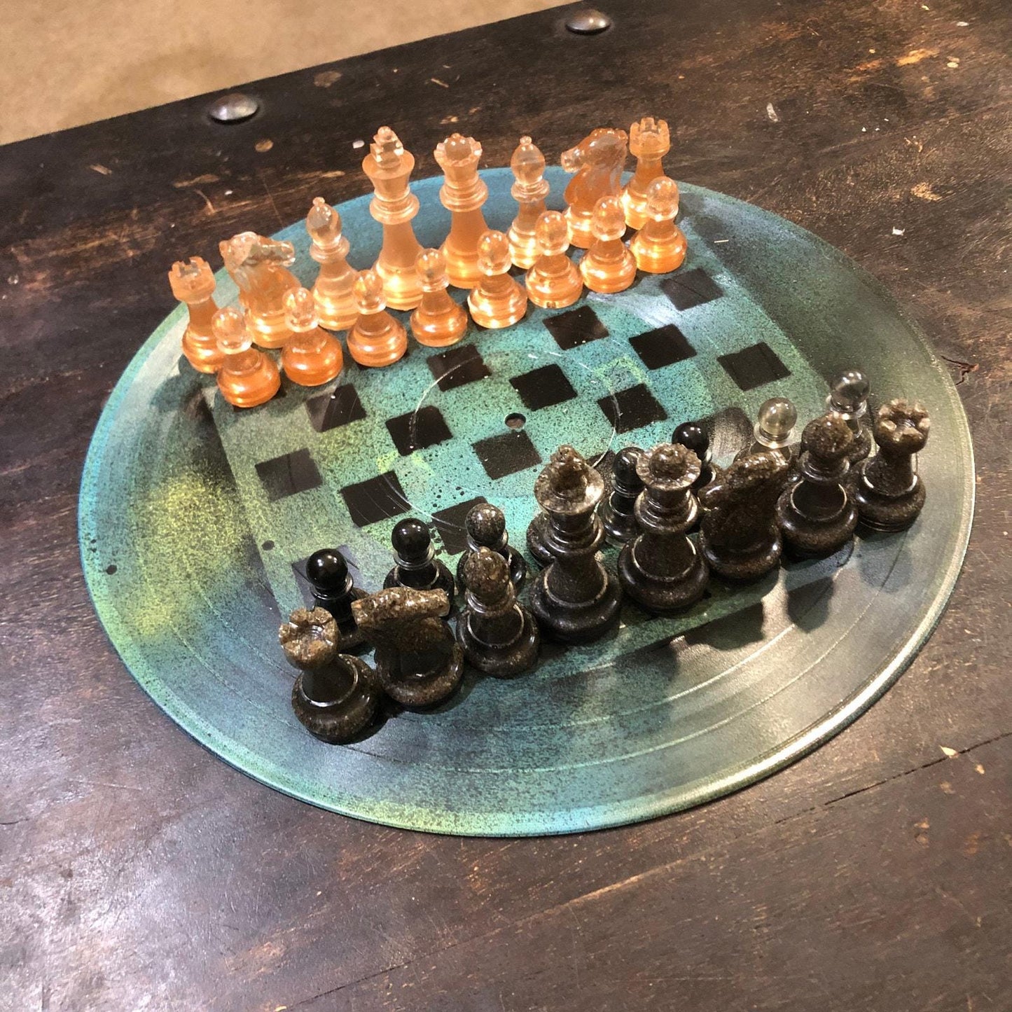 Vinyl Chess Set - Sea Moss Green (Resin Pieces)