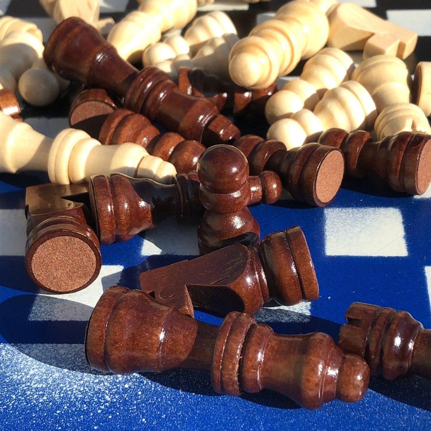 Vinyl Chess Set - Blue & Black Mist