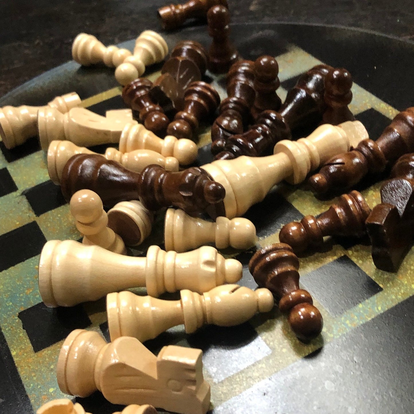 Vinyl Chess Set - Orangish Green & Black