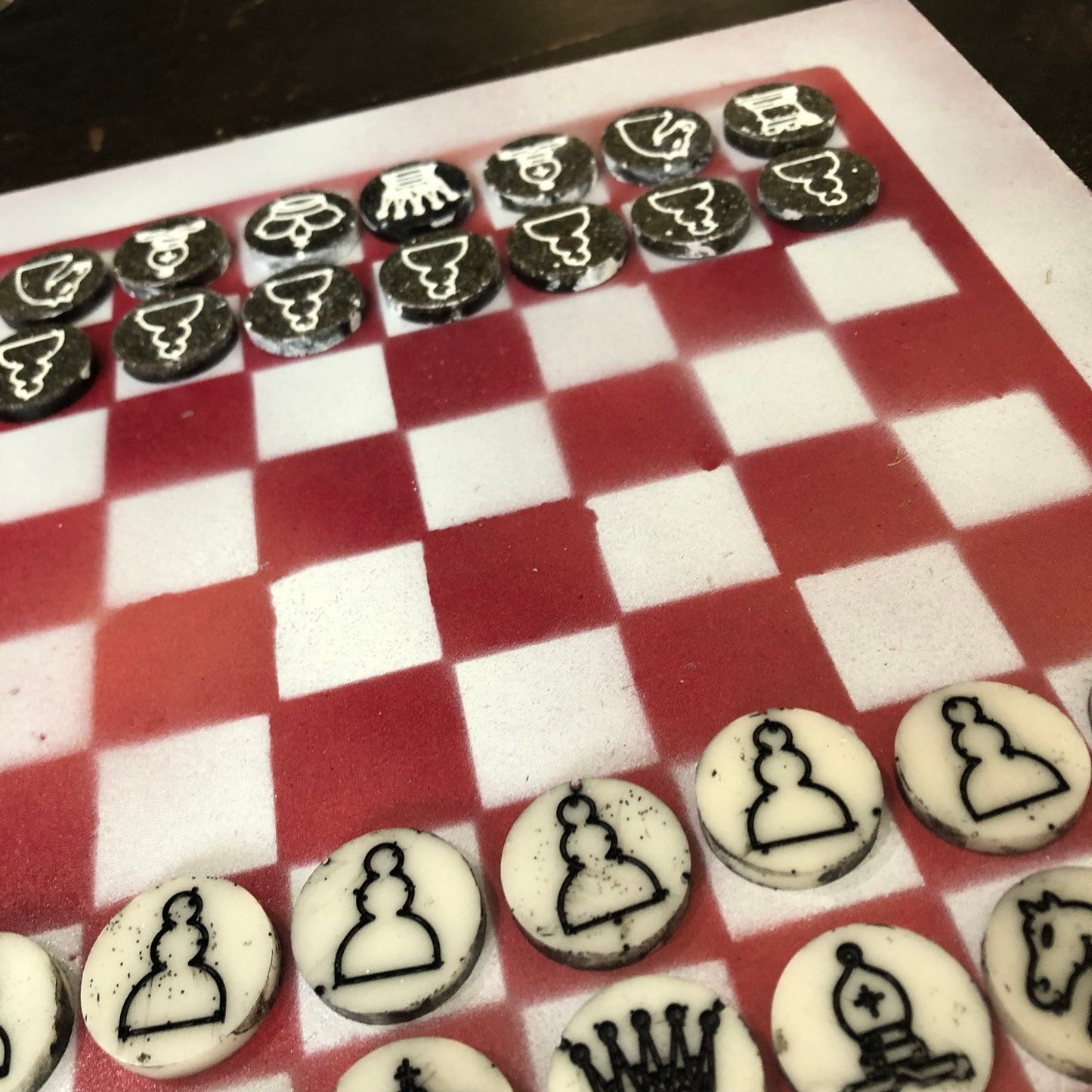 Painted Chess Set - Simplistic Red (Resin Pieces)