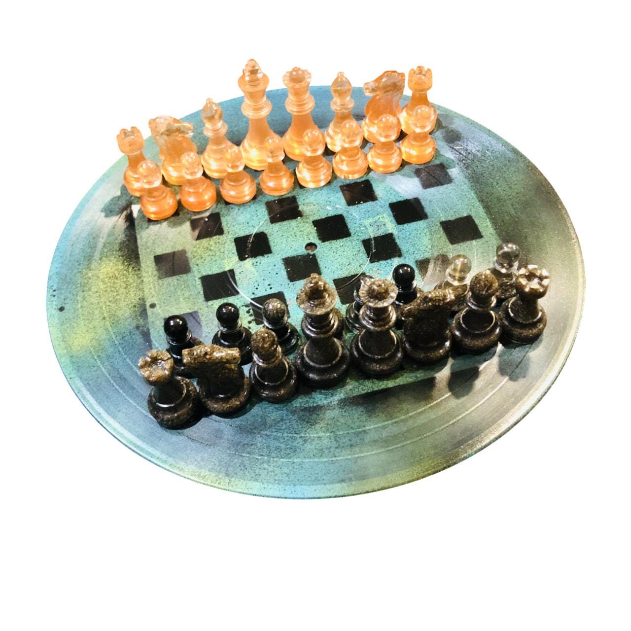 Vinyl Chess Set - Sea Moss Green (Resin Pieces)