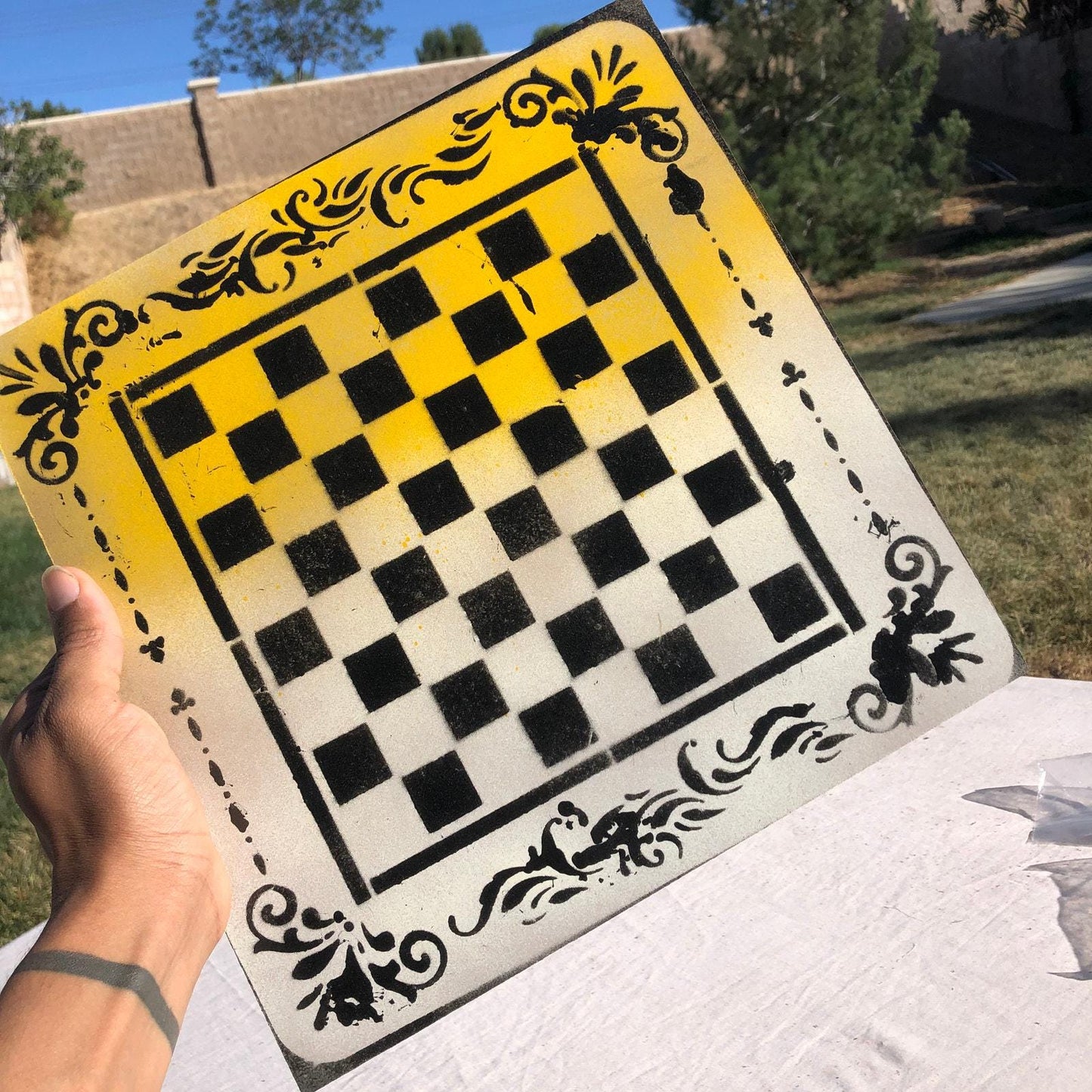 Chess Set - Yellow Cream Royal