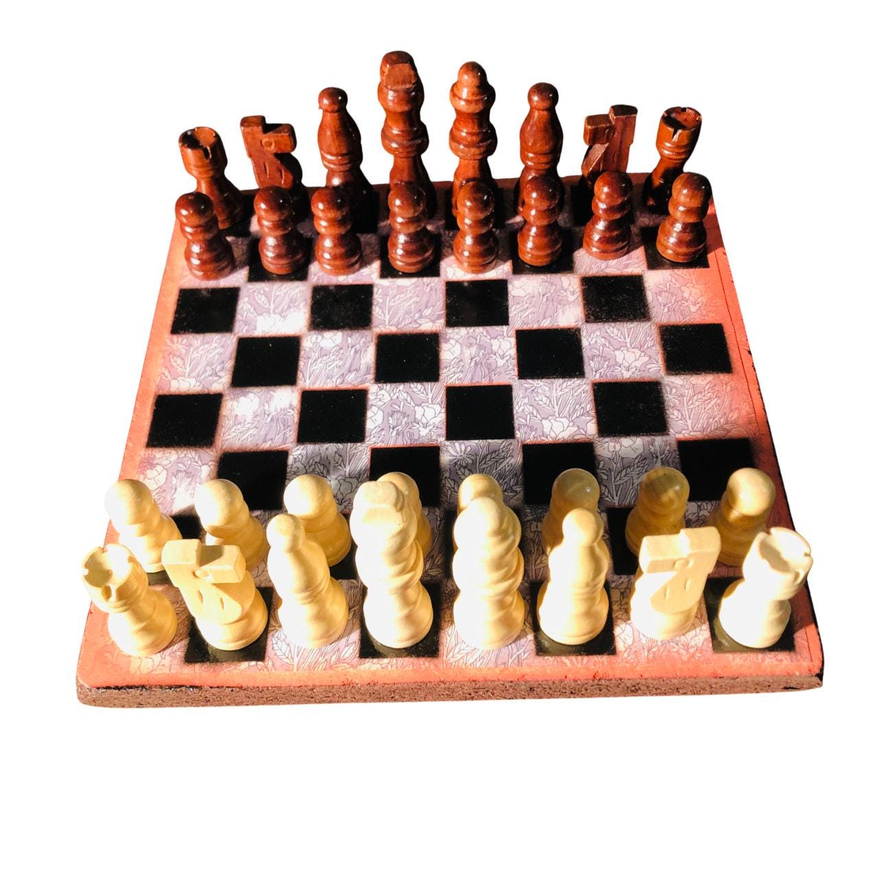 Scrapbook Chess Set - Peach Border