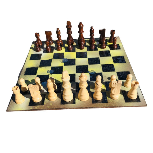 Chess Set - Yellow Speckled Silver