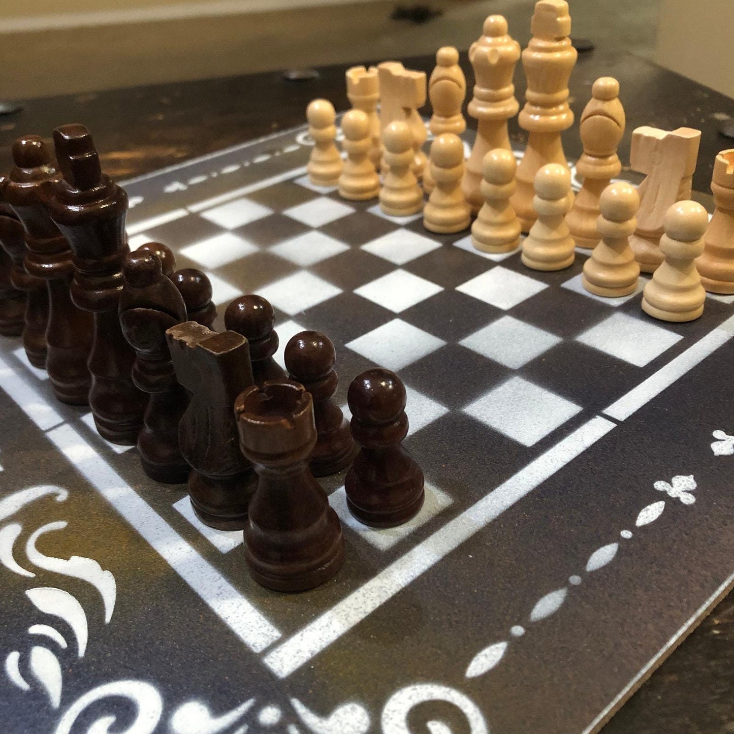 Chess Set - Amber Brown Deluxe