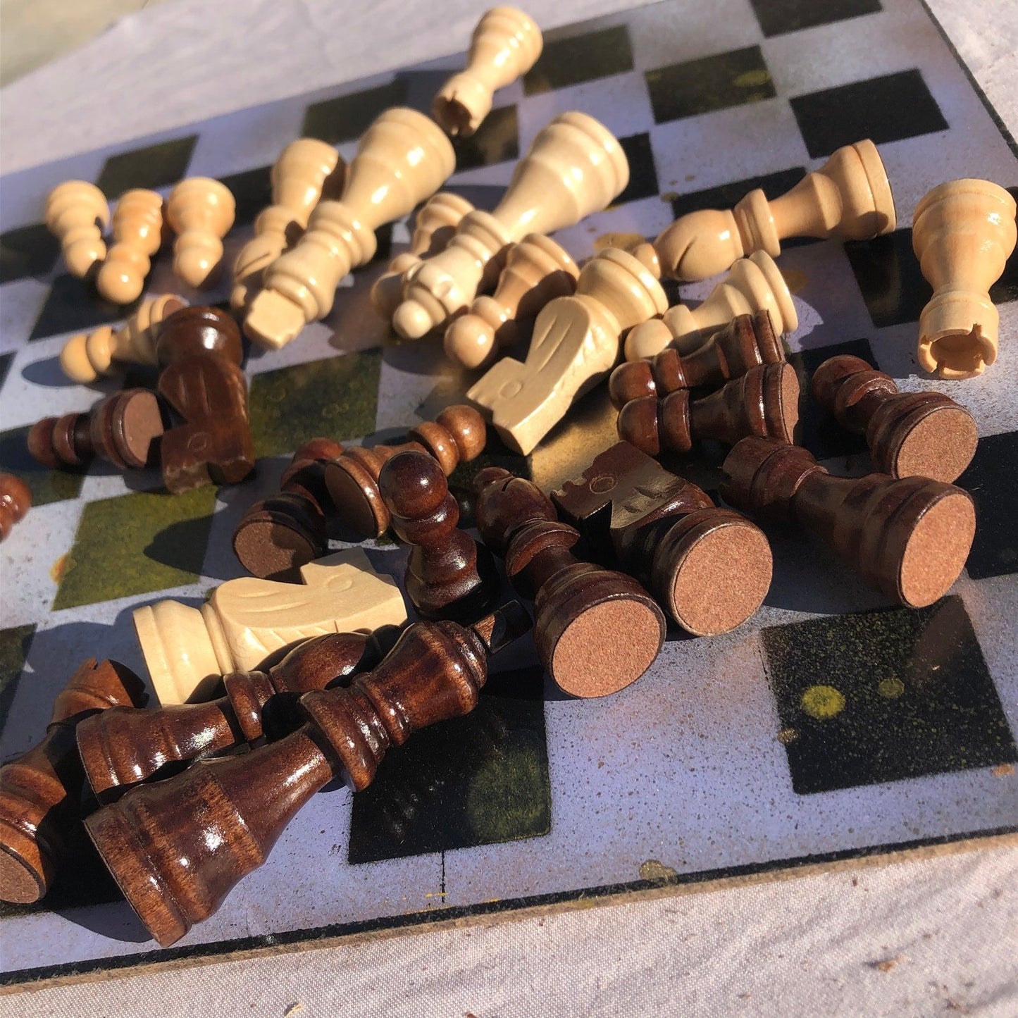 Chess Set - Yellow Drip