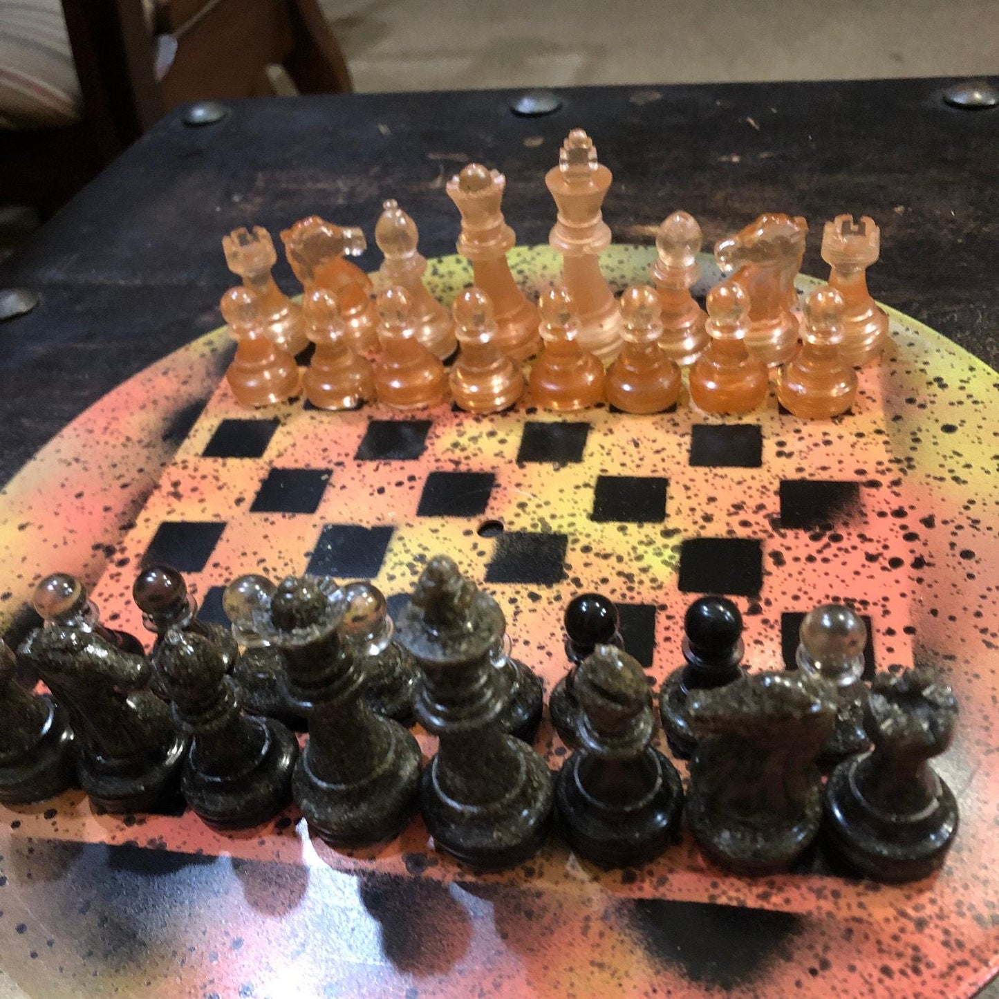 Vinyl Chess Set - Spotted Mango (Resin Pieces)