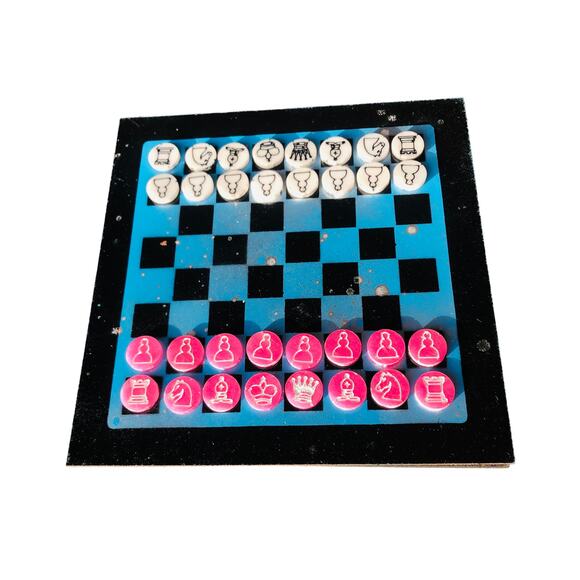 Chess Set - Spotted Blue