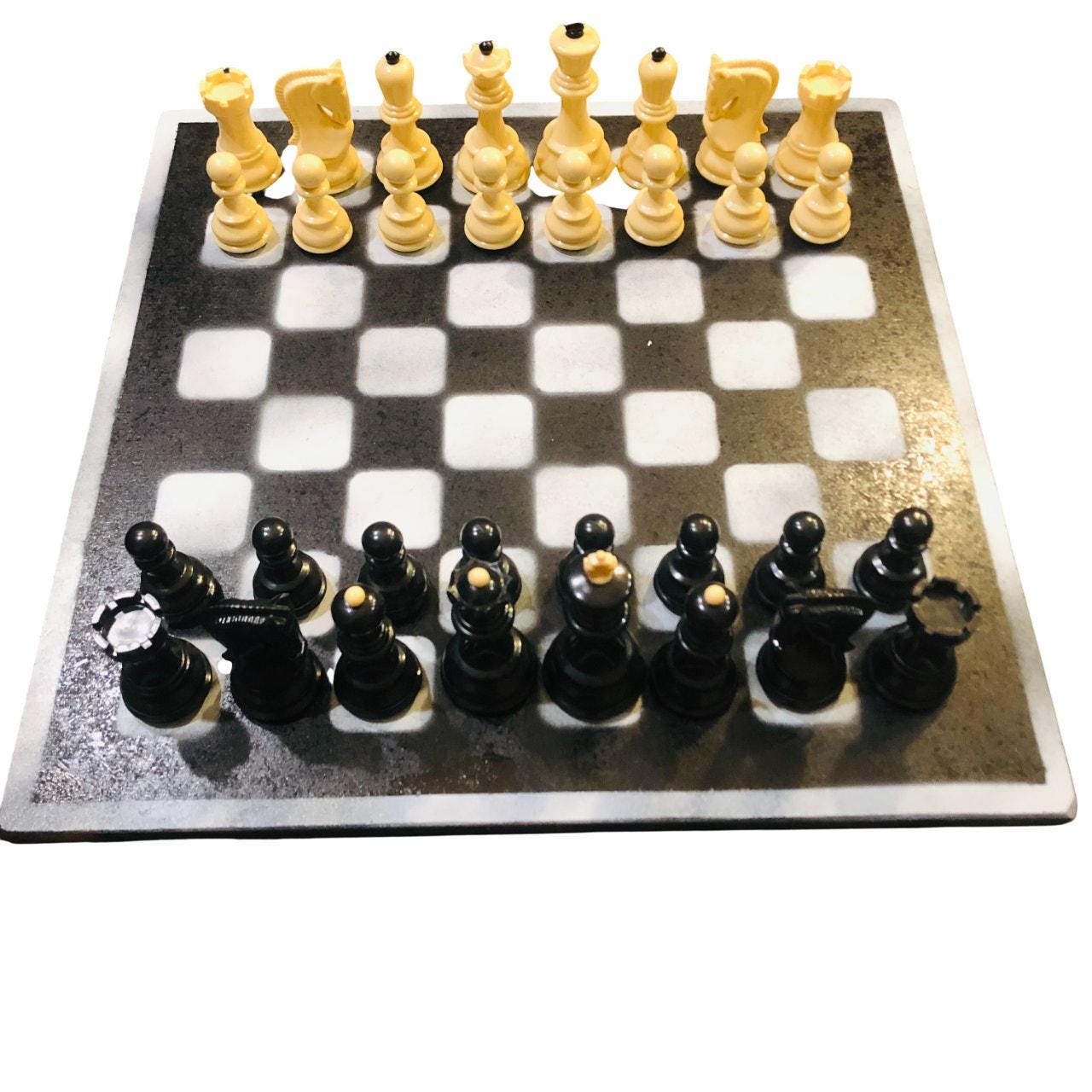 Large Chess Set - Simple Black & White