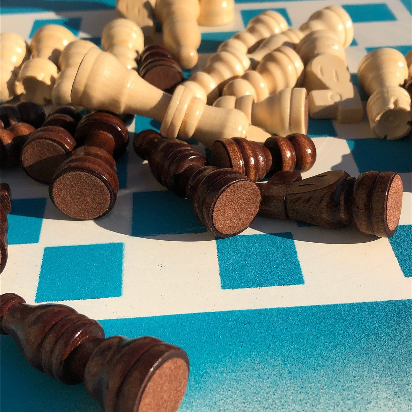 Vinyl Chess Set - Vintage Blue